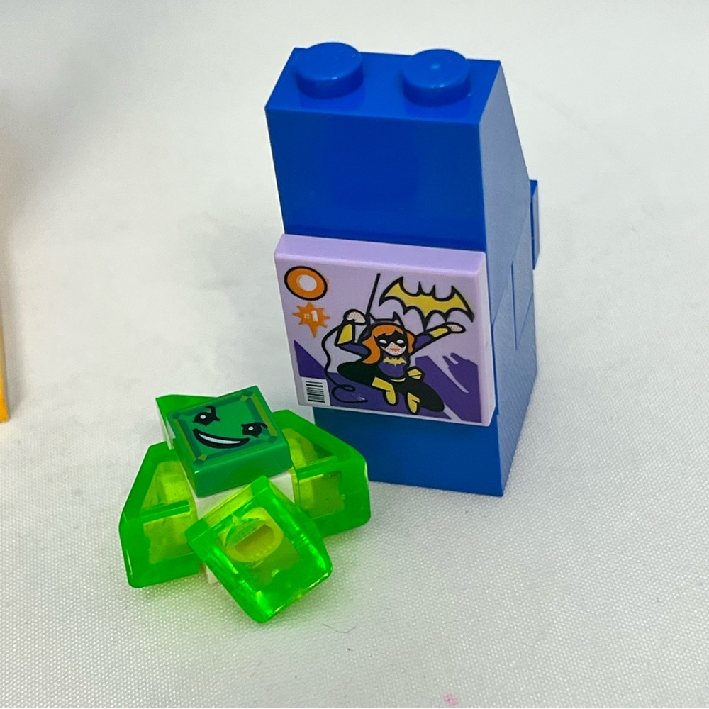 DC Lego 41231 Harley Quinn To The Rescue Cafe Partially Built Incomplete - Picture 2 of 16